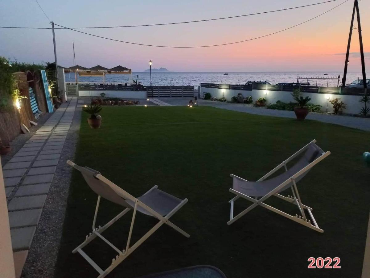 Coral Sea Apartment コキノス・ピルゴス エクステリア 写真